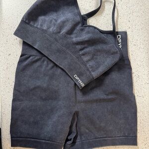 Defyne Women's Athletic Shorts - Gray